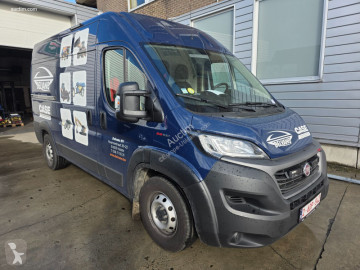 Fourgon moyen Fiat