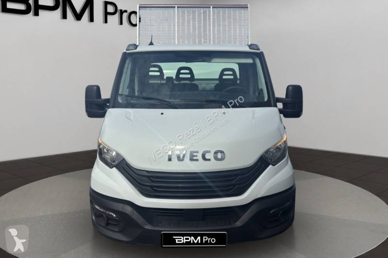 Iveco 35C16 van