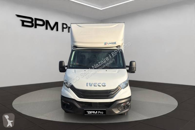 Iveco 35C16H van