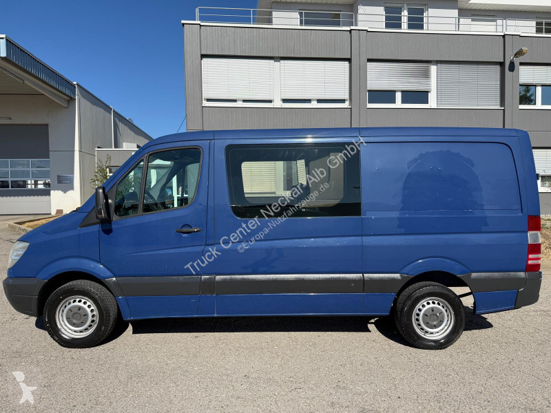 Véhicule utilitaire Mercedes 313 CDI 6 Sitze...
