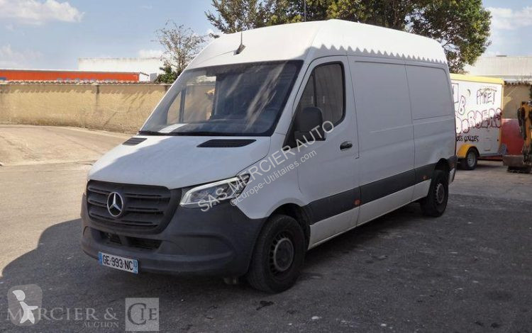 Furgoneta Mercedes