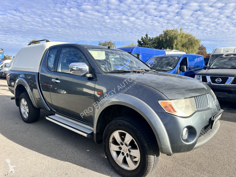 Véhicule utilitaire Mitsubishi 2.5 TD 136 CLUB...