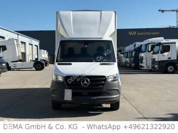 Utilitaire plateau ridelles Mercedes