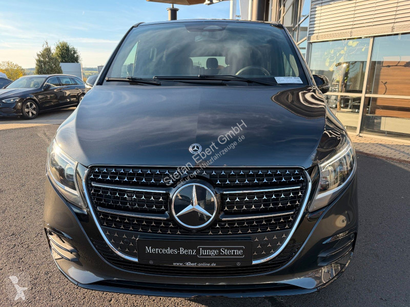 Véhicule utilitaire Mercedes V 300 d 4MATIC...