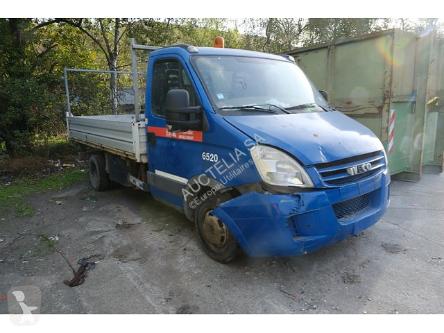 Véhicule utilitaire Iveco 40C35