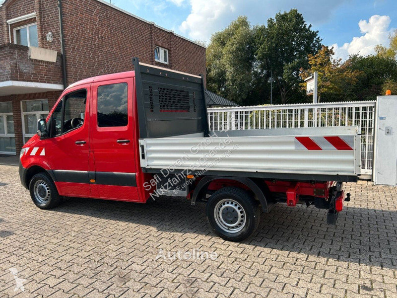 Mercedes 317 van