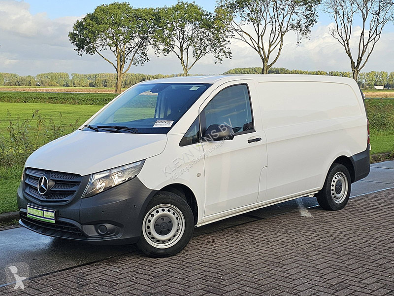 Véhicule utilitaire Mercedes 110 L2 Airco Euro6...