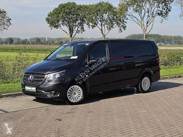Fourgon Mercedes