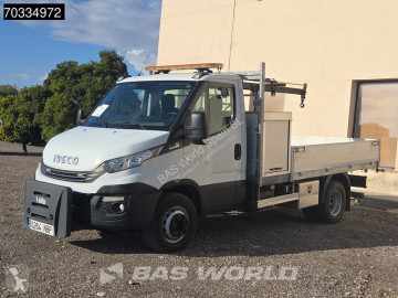 Utilitaire plateau Iveco