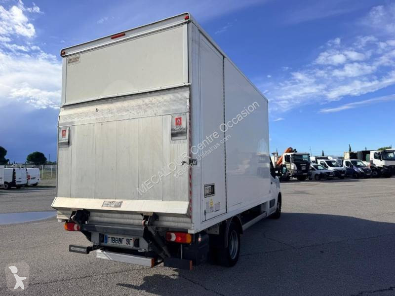 Véhicule utilitaire Renault 165 DCI