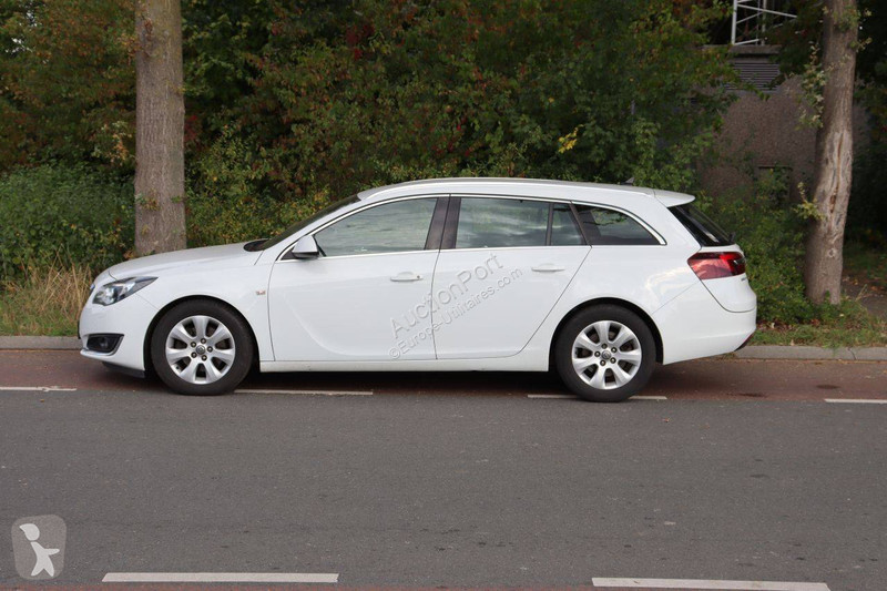 Véhicule utilitaire Opel Sports SW