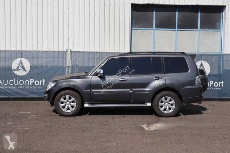 Véhicule utilitaire Mitsubishi