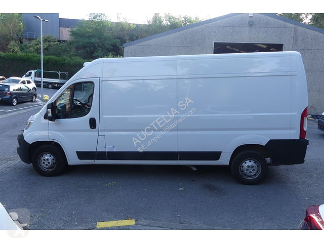 Véhicule utilitaire Opel