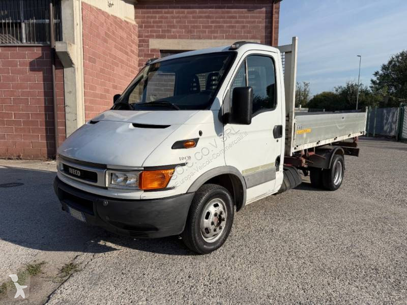 Véhicule utilitaire Iveco 35C09
