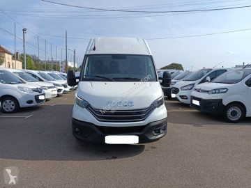 Fourgon Iveco