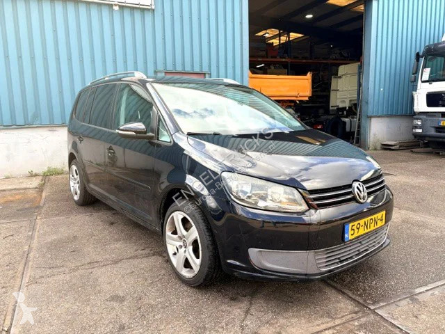 Véhicule utilitaire Volkswagen 1.2TFSI 5-DOORS...