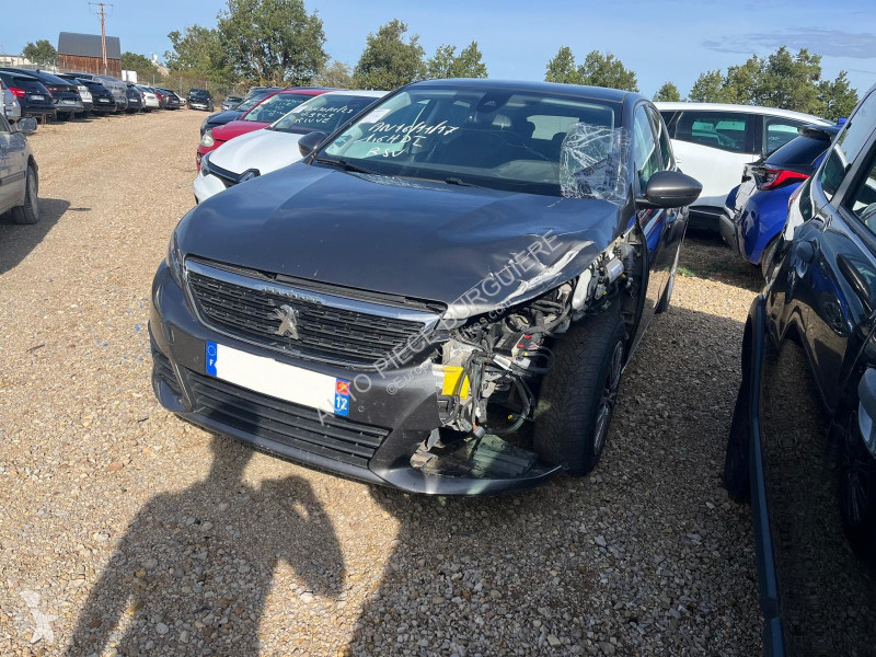 Peugeot II 1.6 BlueHDi 120 EAT 6 / ES201 van