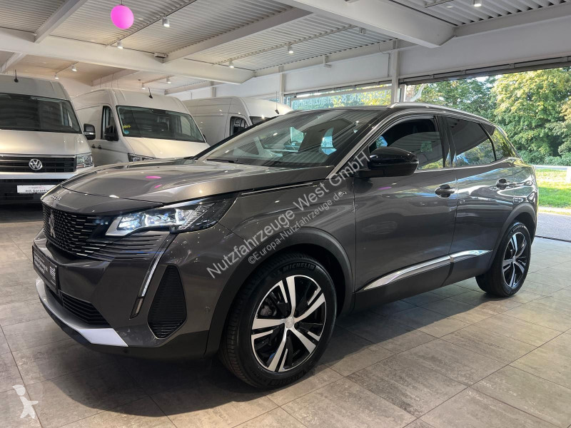 Véhicule utilitaire Peugeot GT...