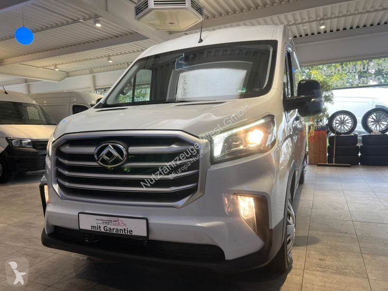 Véhicule utilitaire Maxus 9...