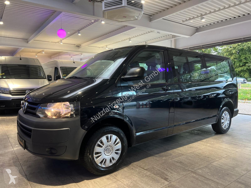 Véhicule utilitaire Volkswagen T5...