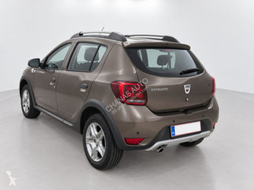 Voiture Dacia