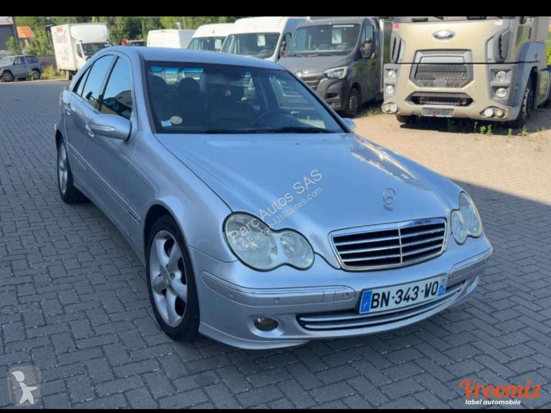 Mercedes  van