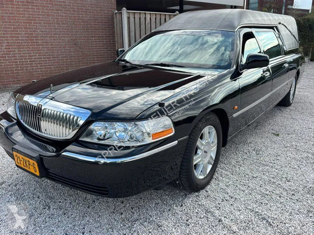 Véhicule utilitaire Lincoln towncar funeralcar ASX