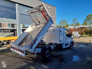 Utilitaire benne Renault