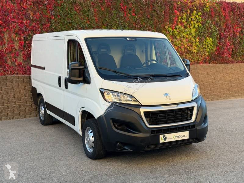 Véhicule utilitaire Peugeot