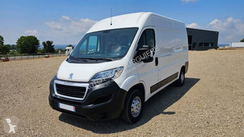 Véhicule utilitaire Peugeot 2,0L HDI 130