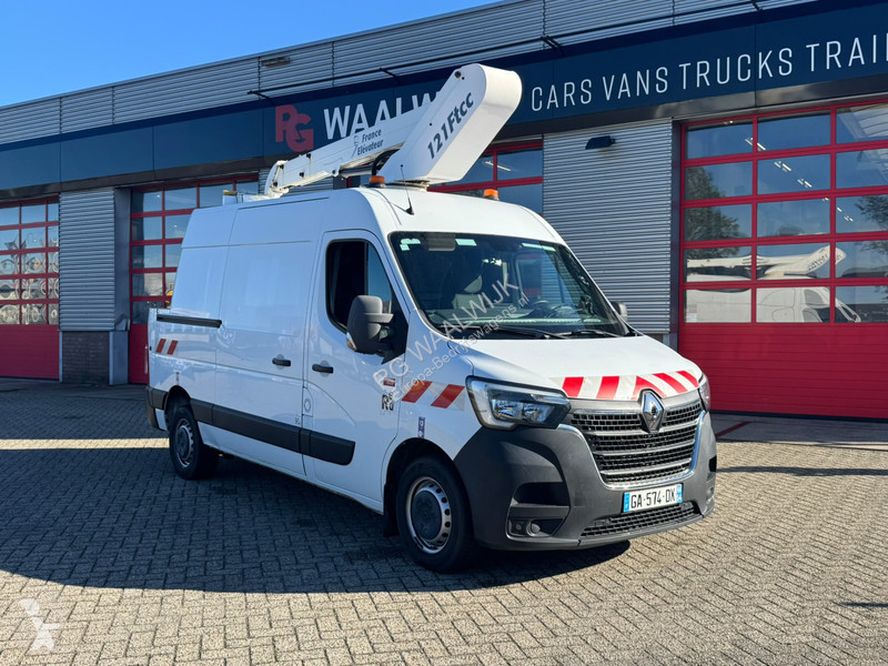 Véhicule utilitaire Renault France elevateur 121FT