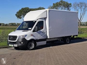 Fourgon Mercedes