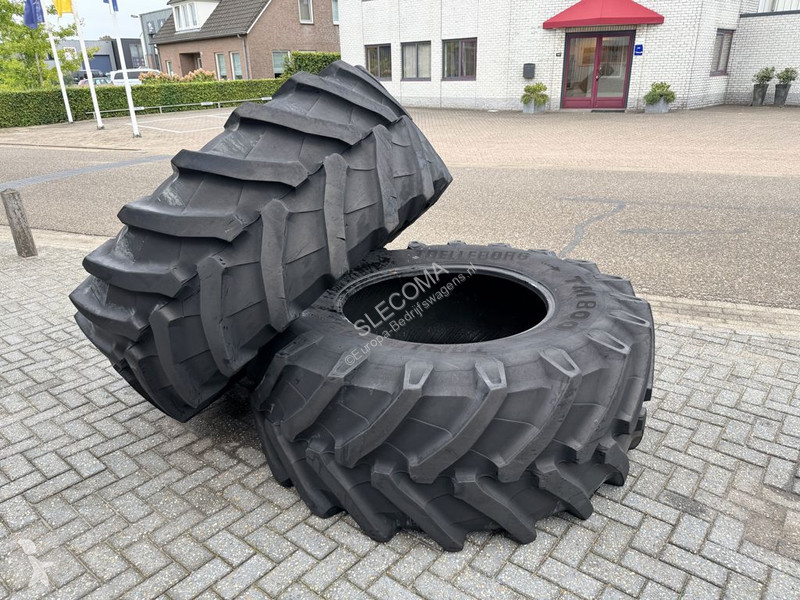 Véhicule utilitaire Trelleborg 710/70R38 TM800...