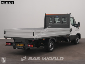 Utilitaire plateau Iveco