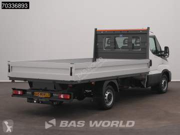 Utilitaire plateau Iveco