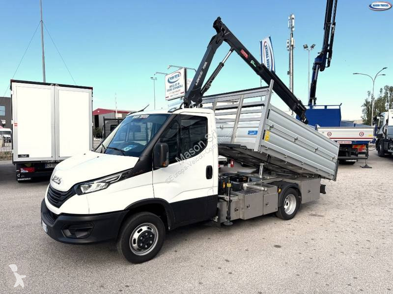 Véhicule utilitaire Iveco 35C18