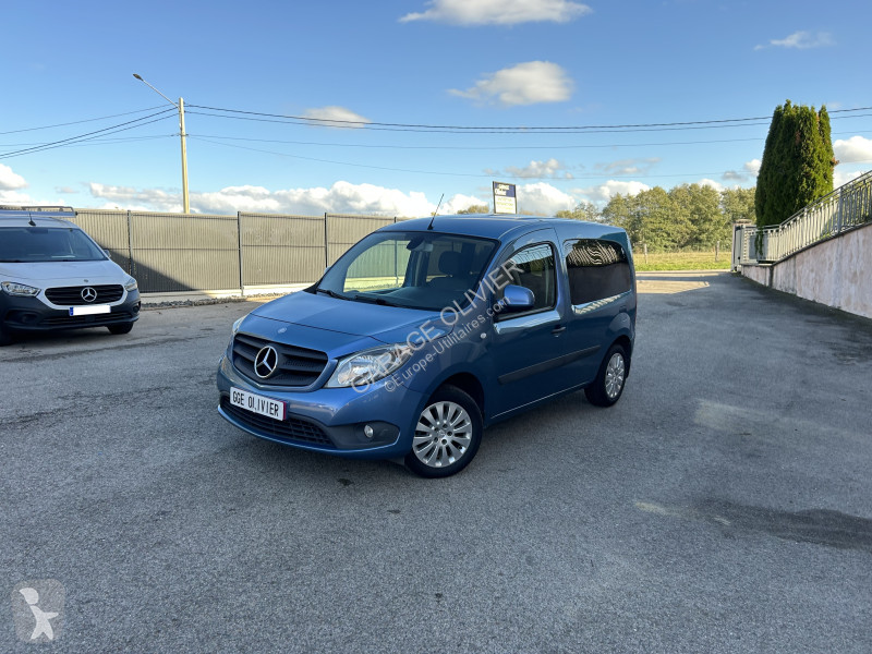 Véhicule utilitaire Mercedes Long 111 1.5 CDI...