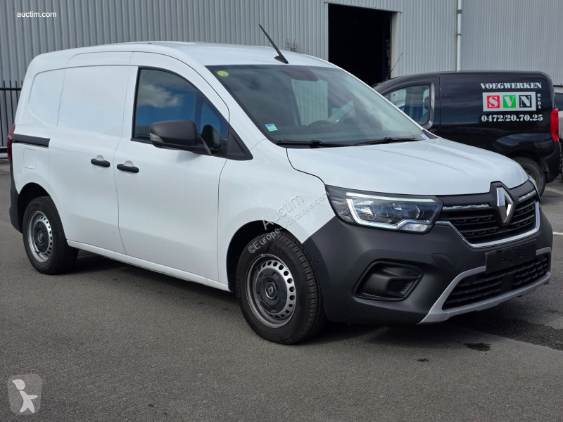 Véhicule utilitaire Renault kangoo