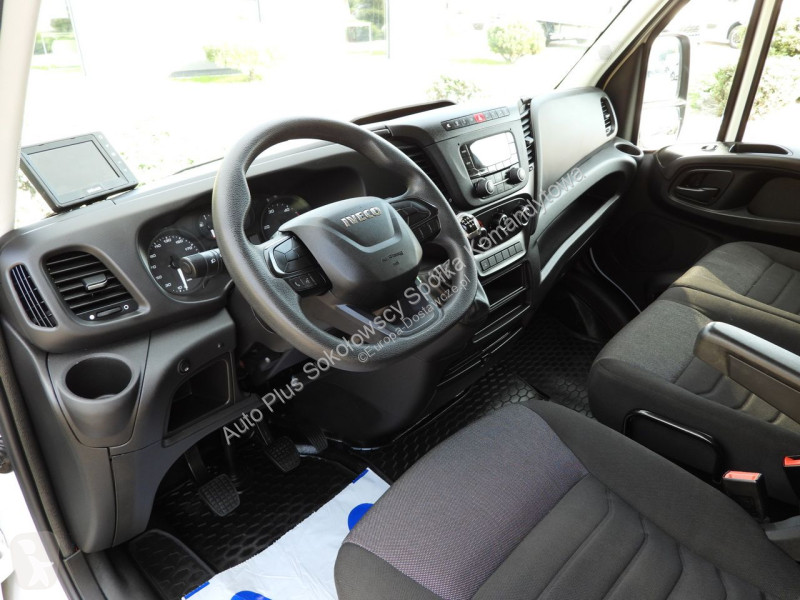 Véhicule utilitaire Iveco 35S16 DAILY