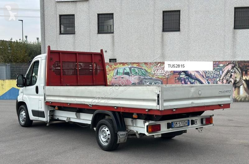 Véhicule utilitaire Fiat ducato
