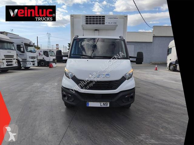 Véhicule utilitaire Iveco 72 C 18