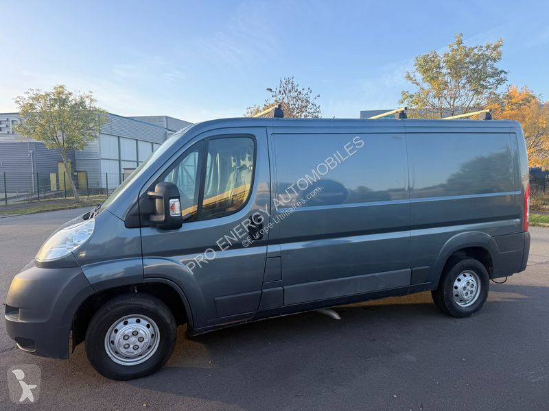Véhicule utilitaire Peugeot BOXER FG 333 L2H1...