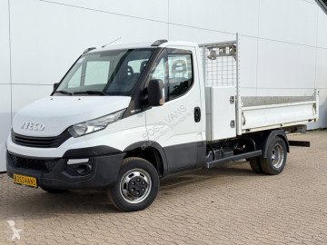 Utilitaire benne Iveco