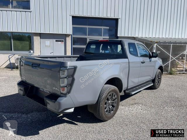 Véhicule utilitaire Isuzu