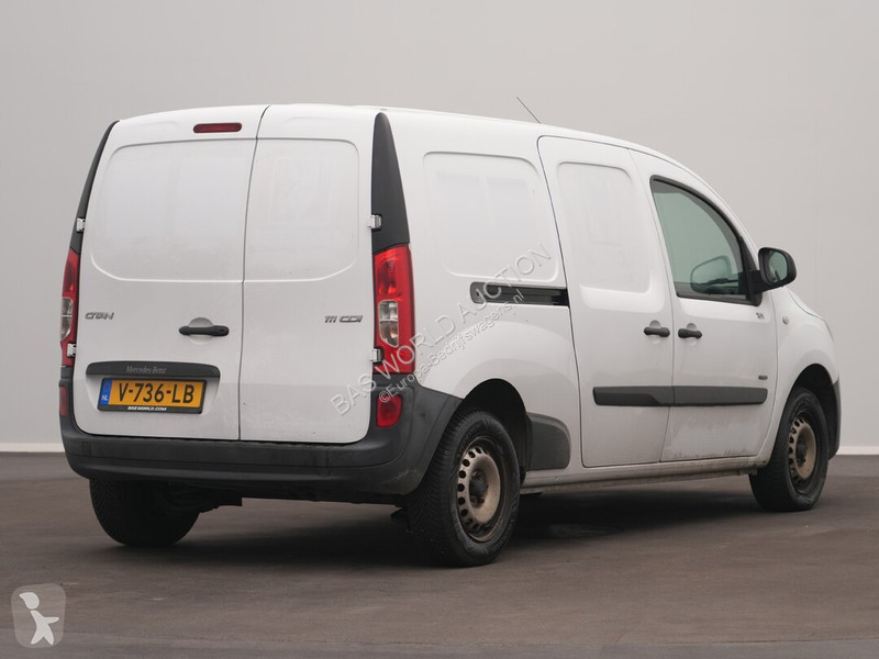 Véhicule utilitaire Mercedes 111 CDI