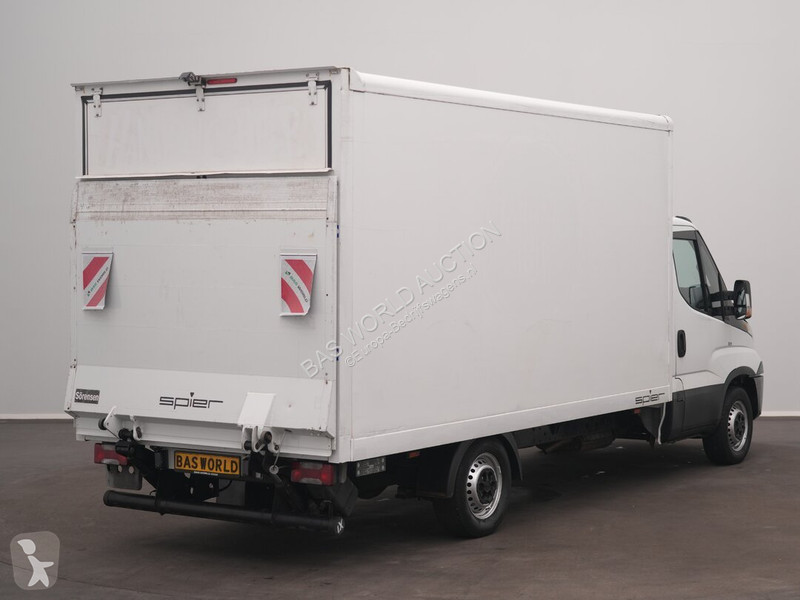 Véhicule utilitaire Iveco 35S14