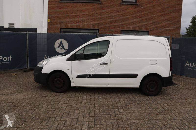 Véhicule utilitaire Peugeot