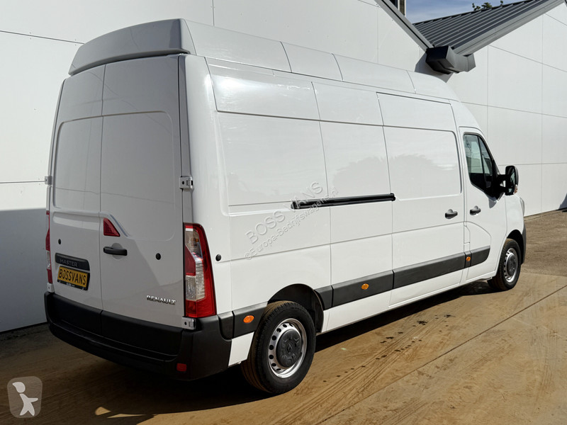 Véhicule utilitaire Renault 2.3DCi 135PK