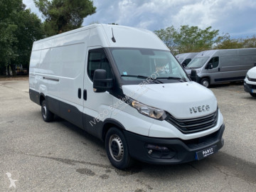 Véhicule utilitaire Iveco