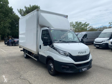 Véhicule utilitaire Iveco